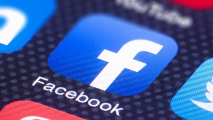 Facebook lần đầu ghi nhận sụt giảm người dùng