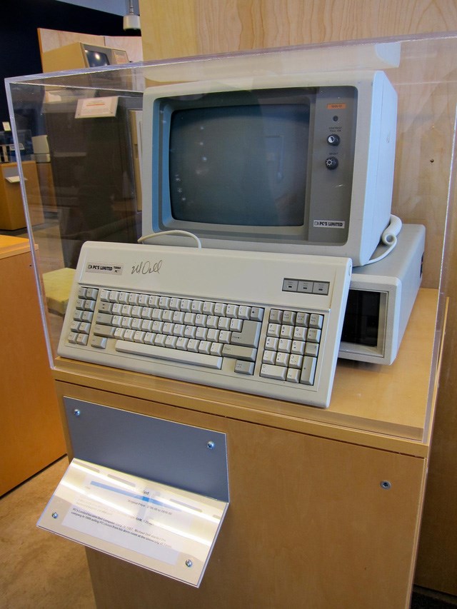 Mẫu PC đầu tiên của Dell với tên gọi PC Turbo
