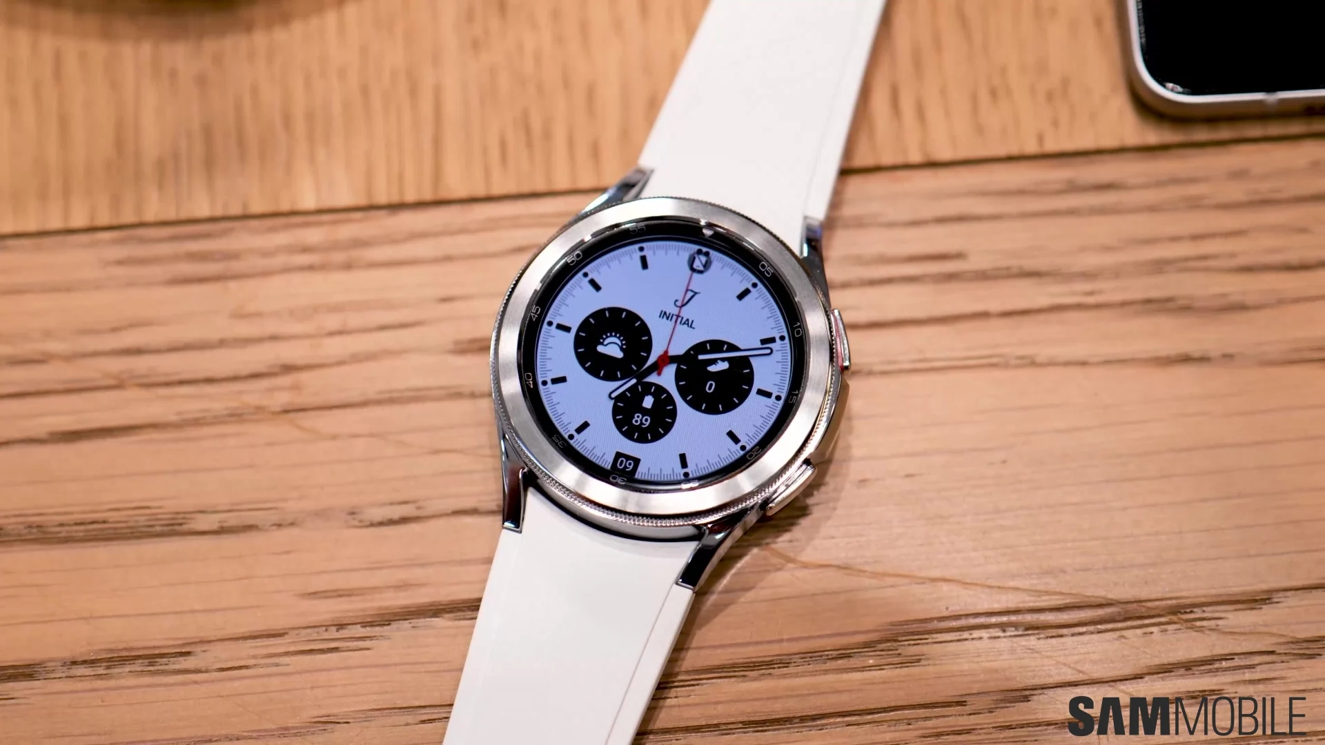 Màn hình trên Samsung Galaxy Watch 6 Classic