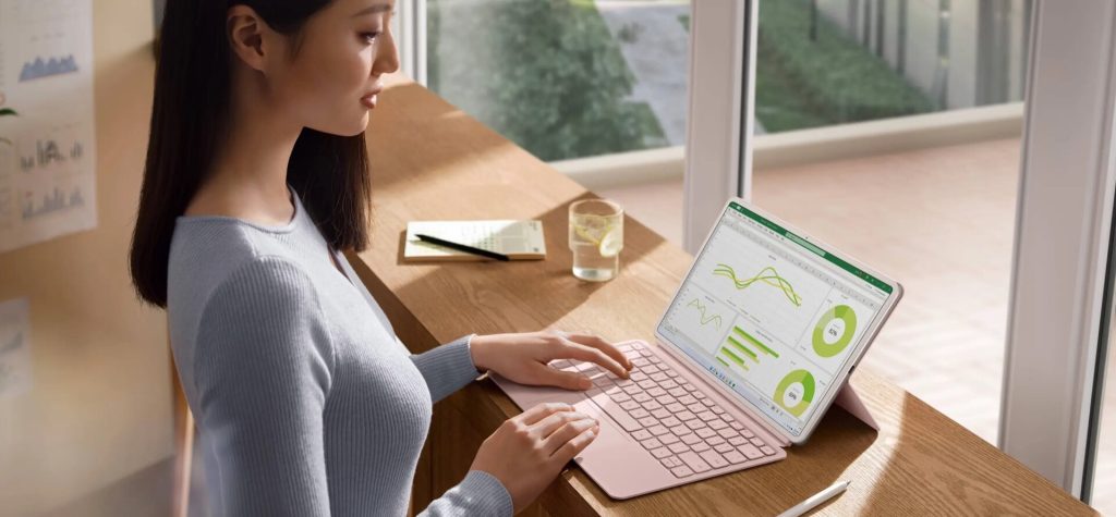 Huawei MateBook E 2023 là đối trọng của Microsoft Surface Pro 9