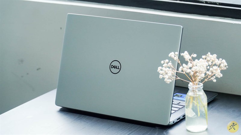 Laptop Dell cũ luôn là sự lựa chọn tốt với người tiêu dùng