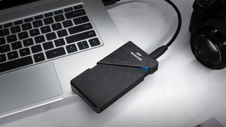 Adata giới thiệu ổ cứng SSD USB 4 đầu tiên, hứa hẹn tốc độ truyền dữ liệu lên đến 3.800 MB/s